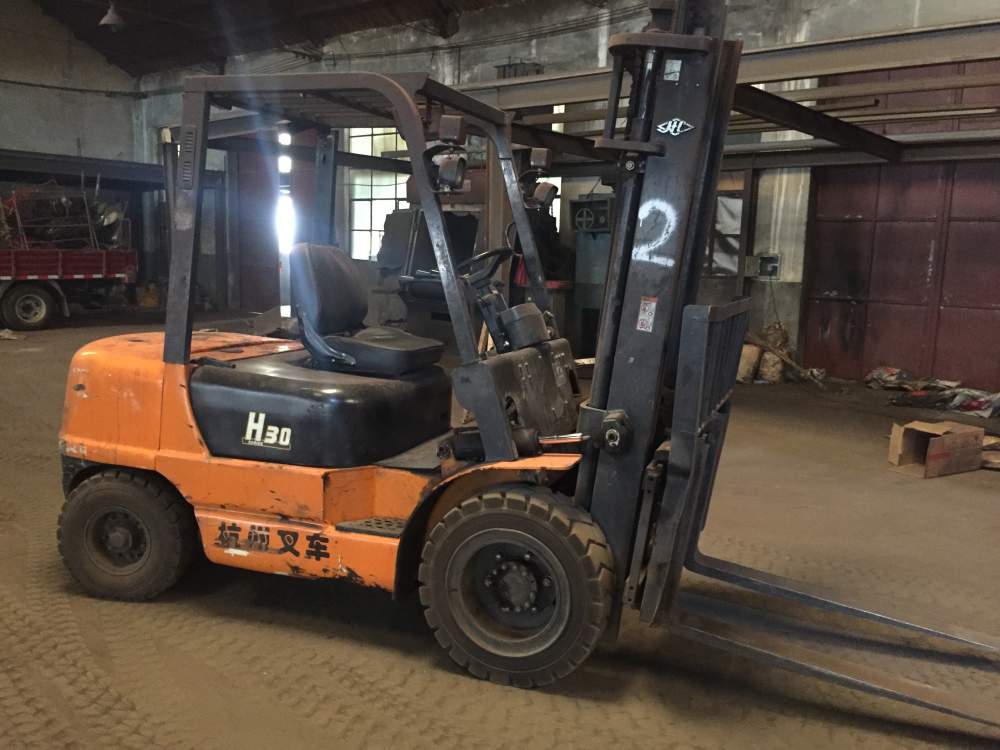 叉車液壓油管幾管接頭安裝注意事項(xiàng)（叉車油管安裝圖片）